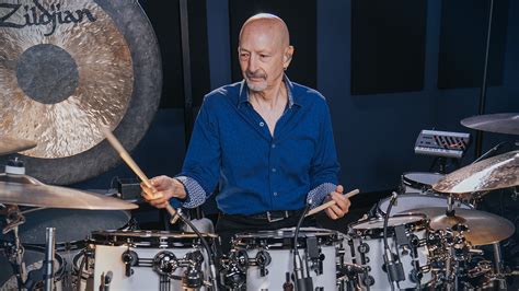 Drummer [ Figgerits Answers ] .